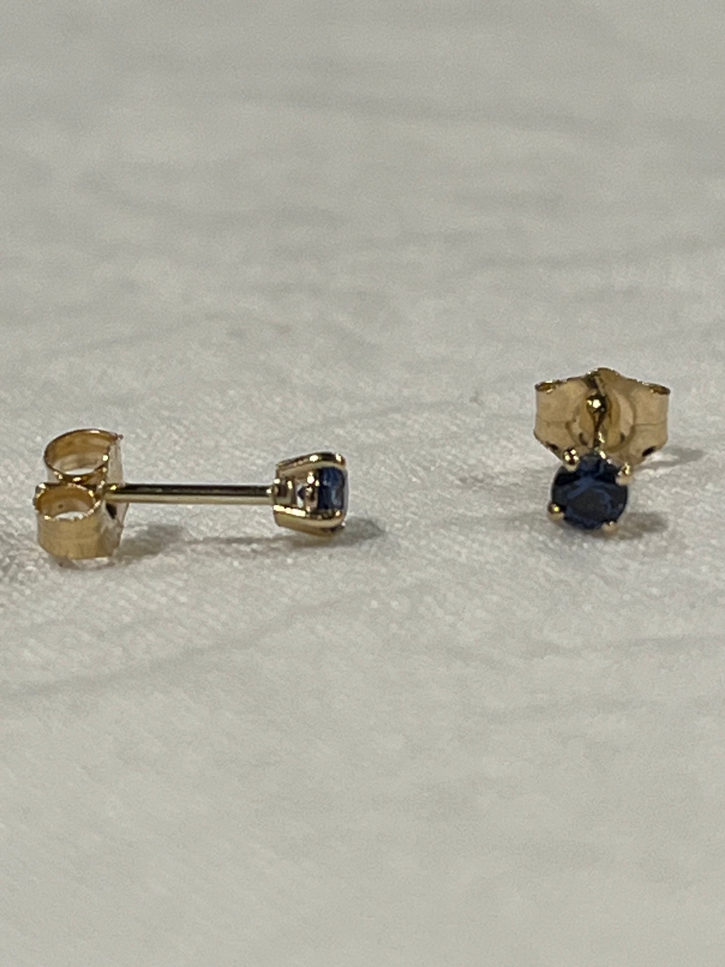 Sapphire Studs | Mikkel Brøgger