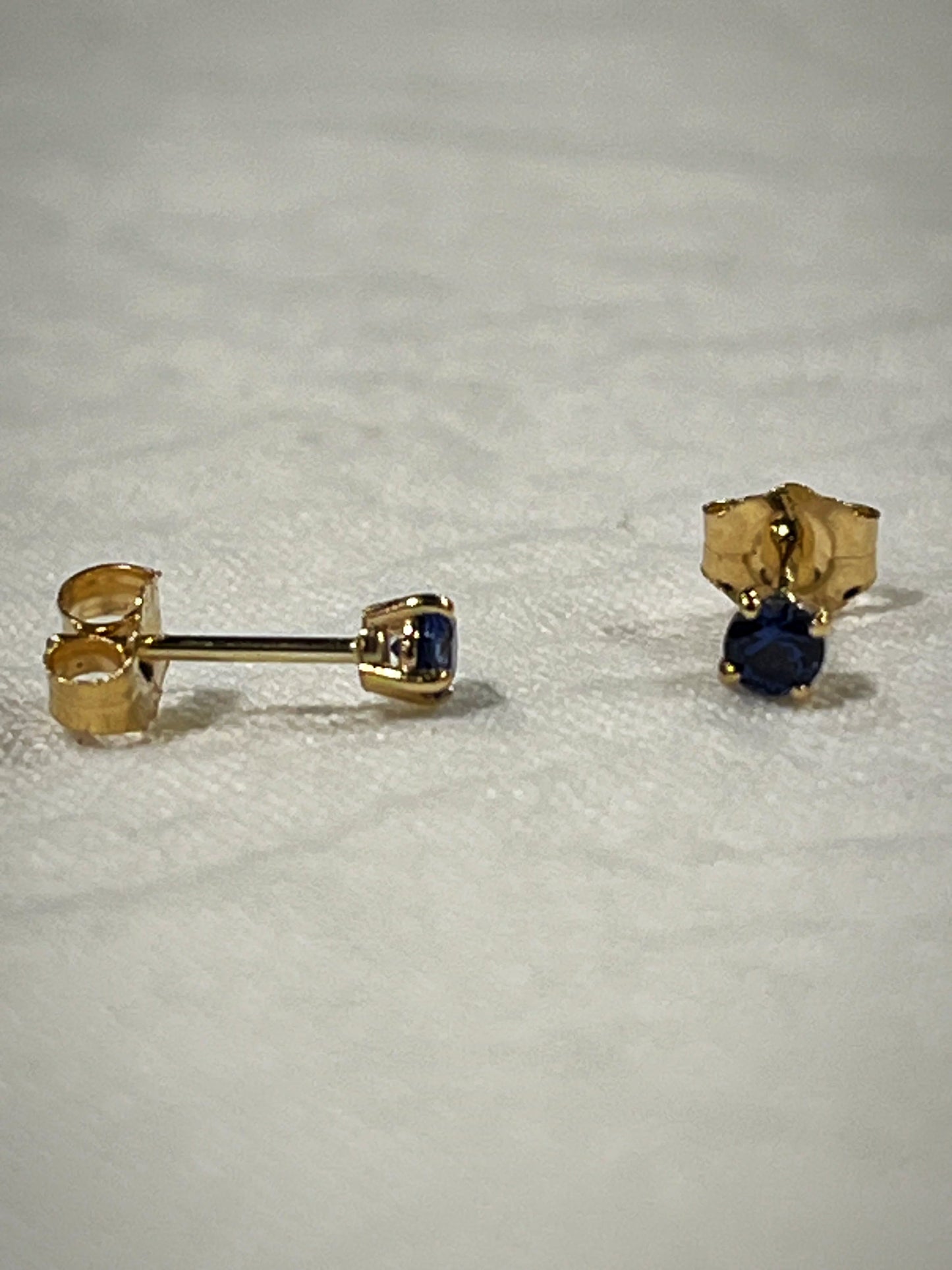 Sapphire Studs | Mikkel Brøgger