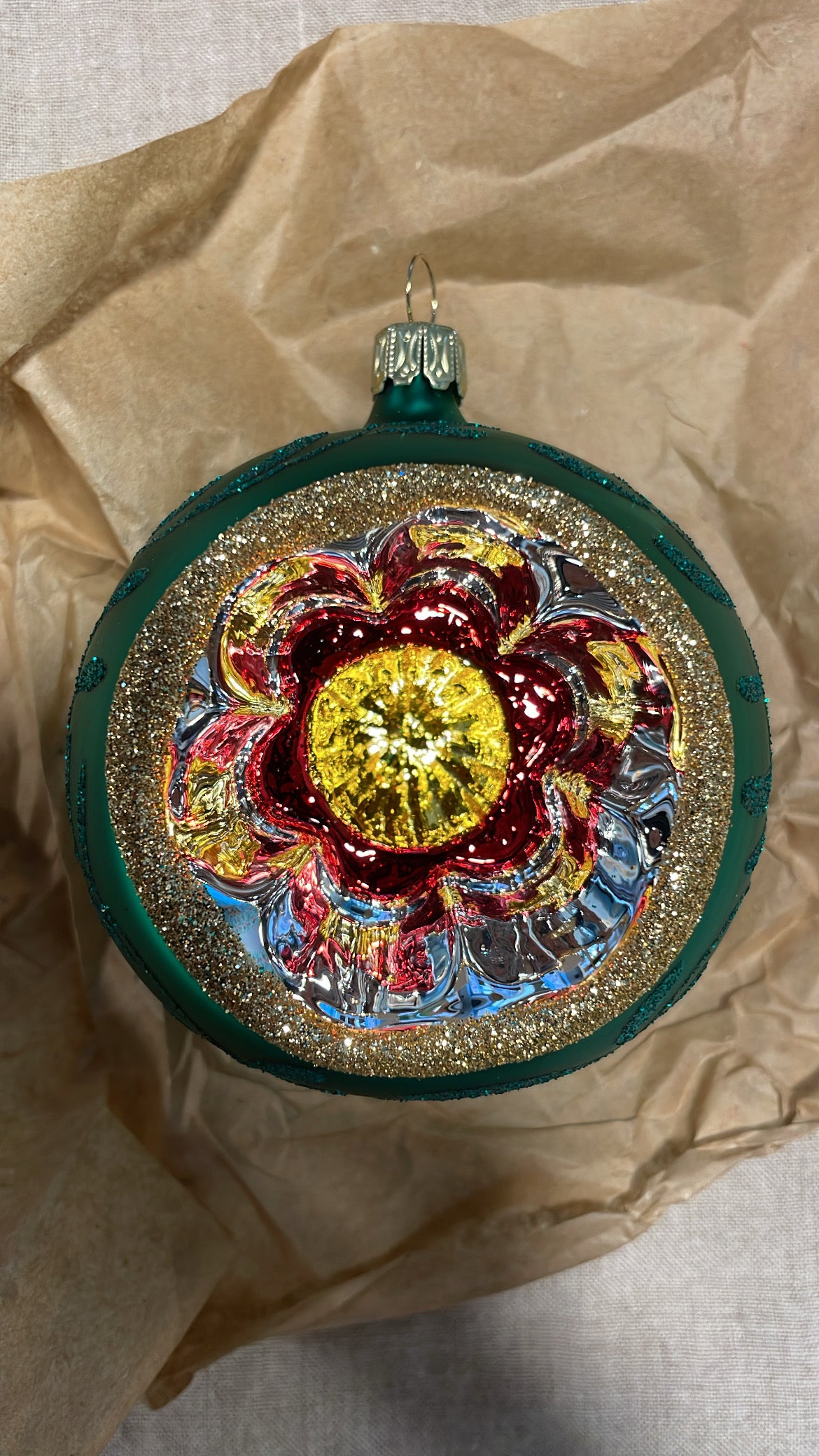 Red Reflecting Ball with Velvet Pattern| Nostalgie Christbaumschmuck