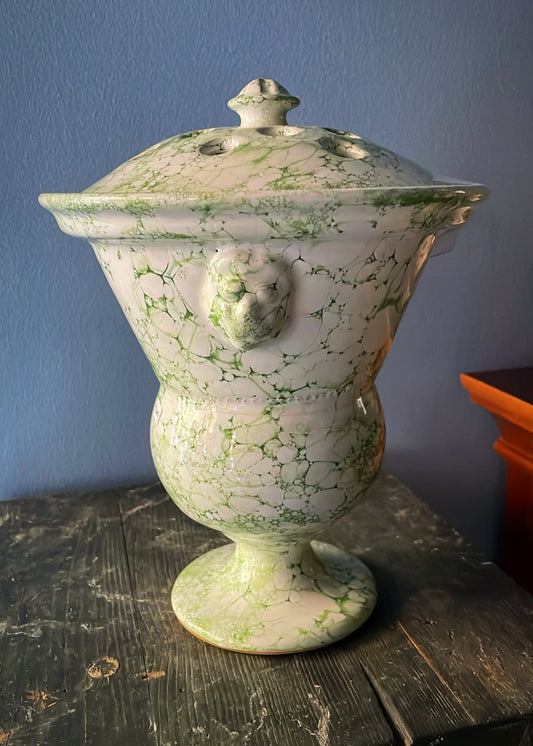 Light Green Marbleized Lion Tulip Vase – Medium | Handmade Erik Bendtsen Ceramics