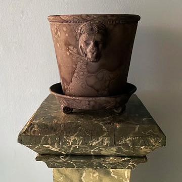 Grey Unglazed Lion Pot with Saucer on Legs | Handmade Erik Bendtsen Ceramics