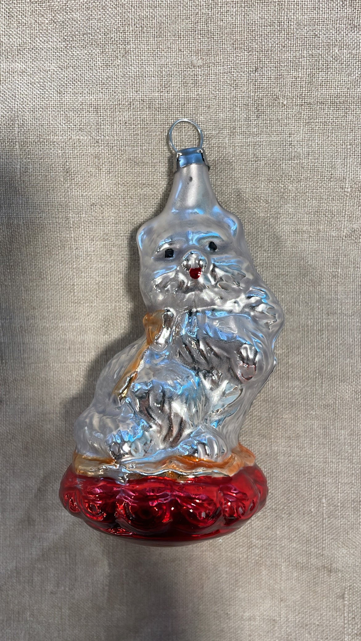 Nostalgic Cat on a Pillow | Nostalgie Christbaumschmuck