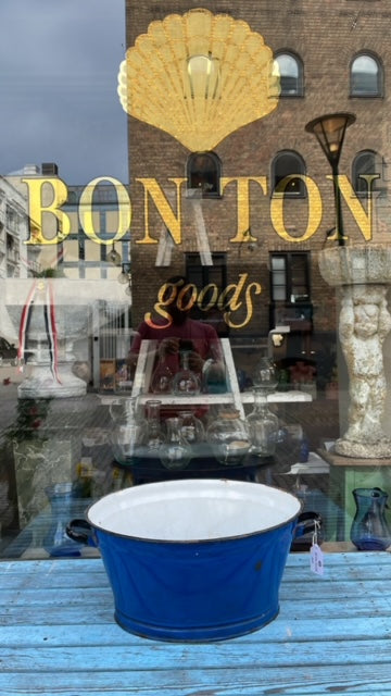 Vintage Enamel Oval Bucket - Blue