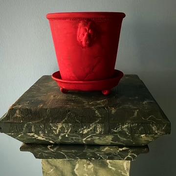 Red Unglazed Lion Pot with Saucer on Legs | Handmade Erik Bendtsen Ceramics