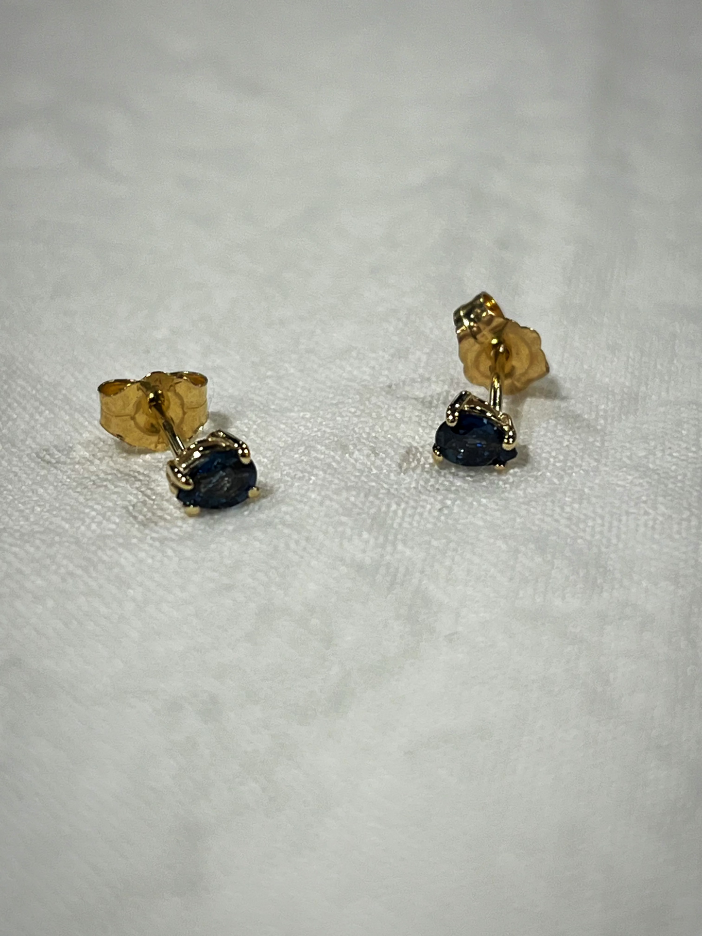 Sapphire Studs | Mikkel Brøgger