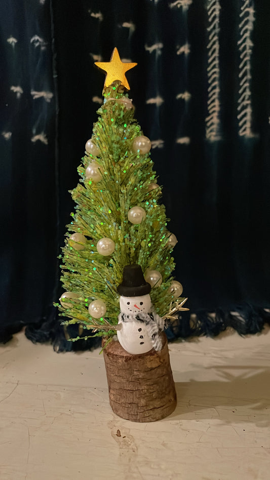 Snowman Brush Christmas Tree Tableau