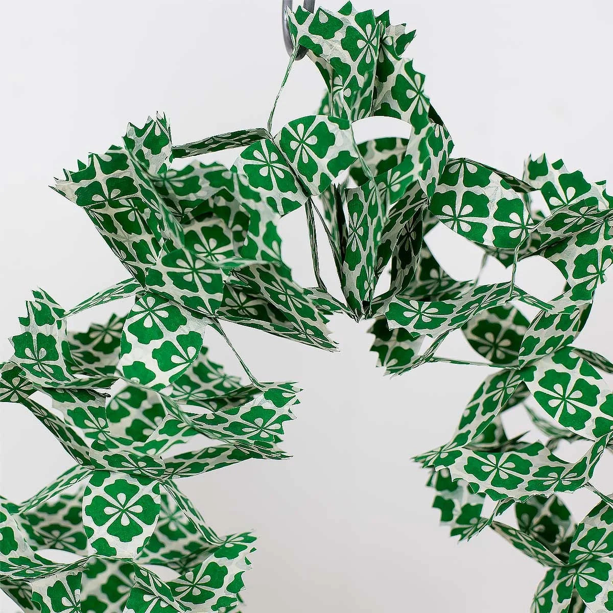 White/Green Kathmandu - Swedish Garland | Christmas Ornament