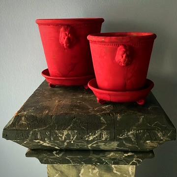 Red Unglazed Lion Pot with Saucer on Legs | Handmade Erik Bendtsen Ceramics