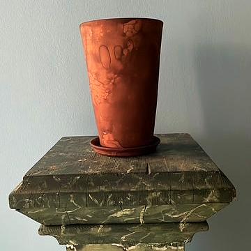 Brown Tall Pot "Høj Potte" | Handmade Erik Bendtsen Ceramics