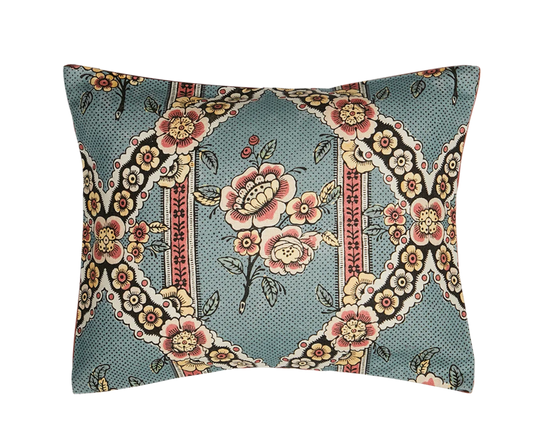 Guirlandes de fleurs Small Cushion | Antoinette Poisson Linen Cushion – Domino Paper Design