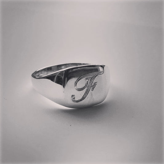 Signet Ring - Small | Mikkel Brøgger