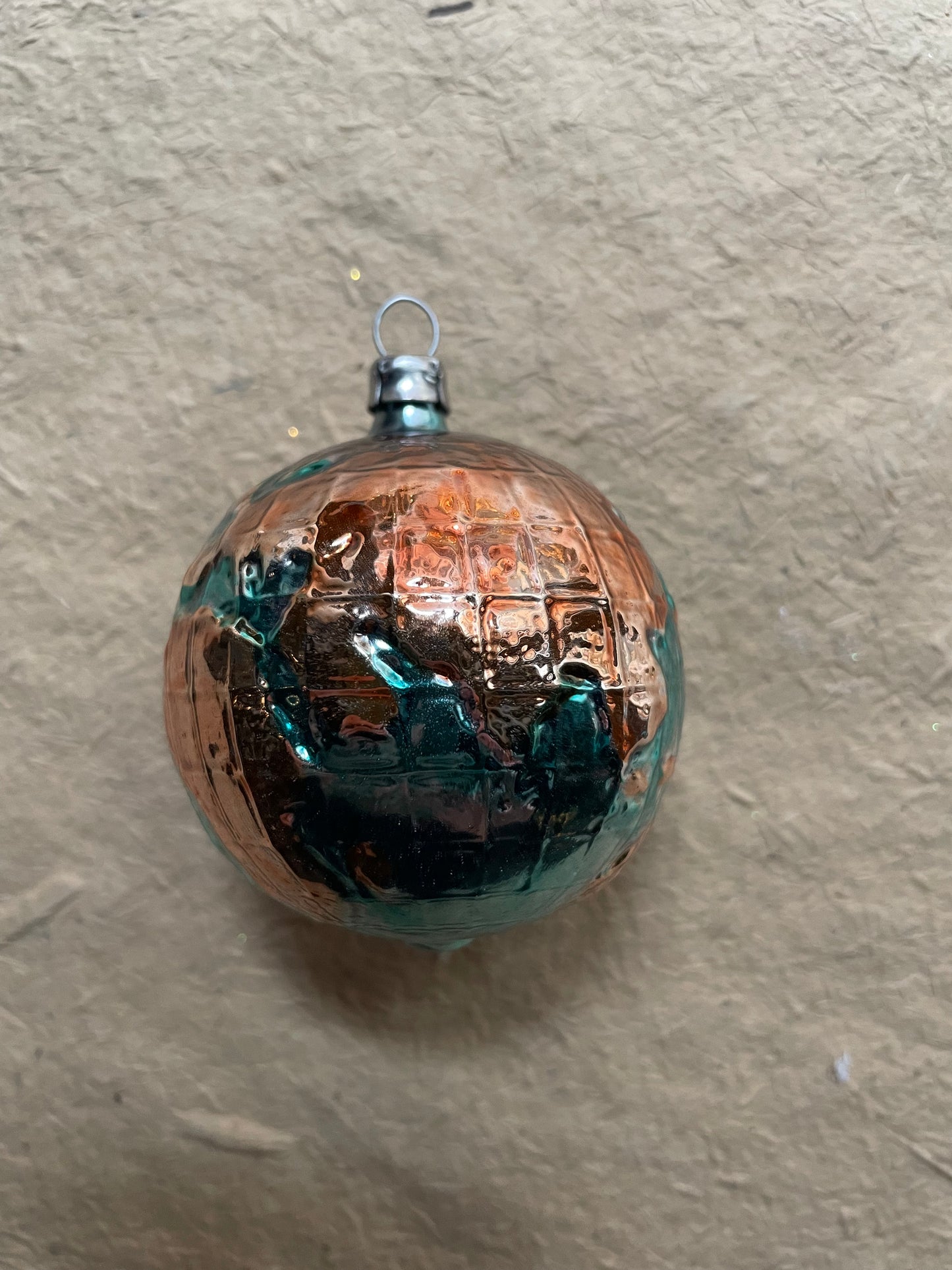 Nostalgic Hanging Globe