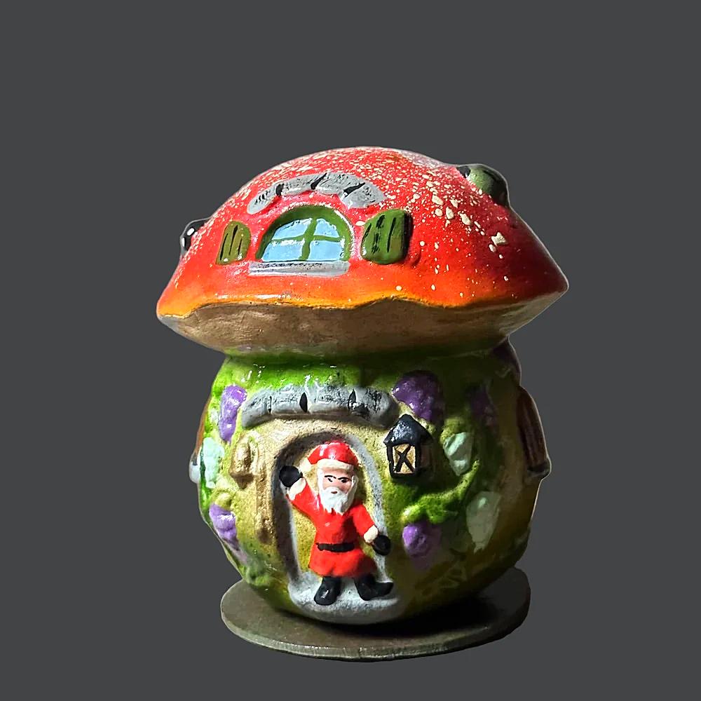 Nostalgic Large Mushroom House with Santa - Papier-Mâche | Nostalgie Christbaumschmuck