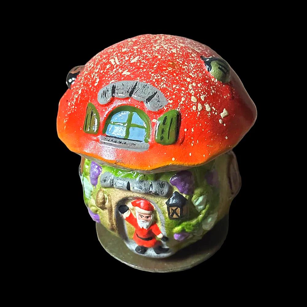 Nostalgic Large Mushroom House with Santa - Papier-Mâche | Nostalgie Christbaumschmuck