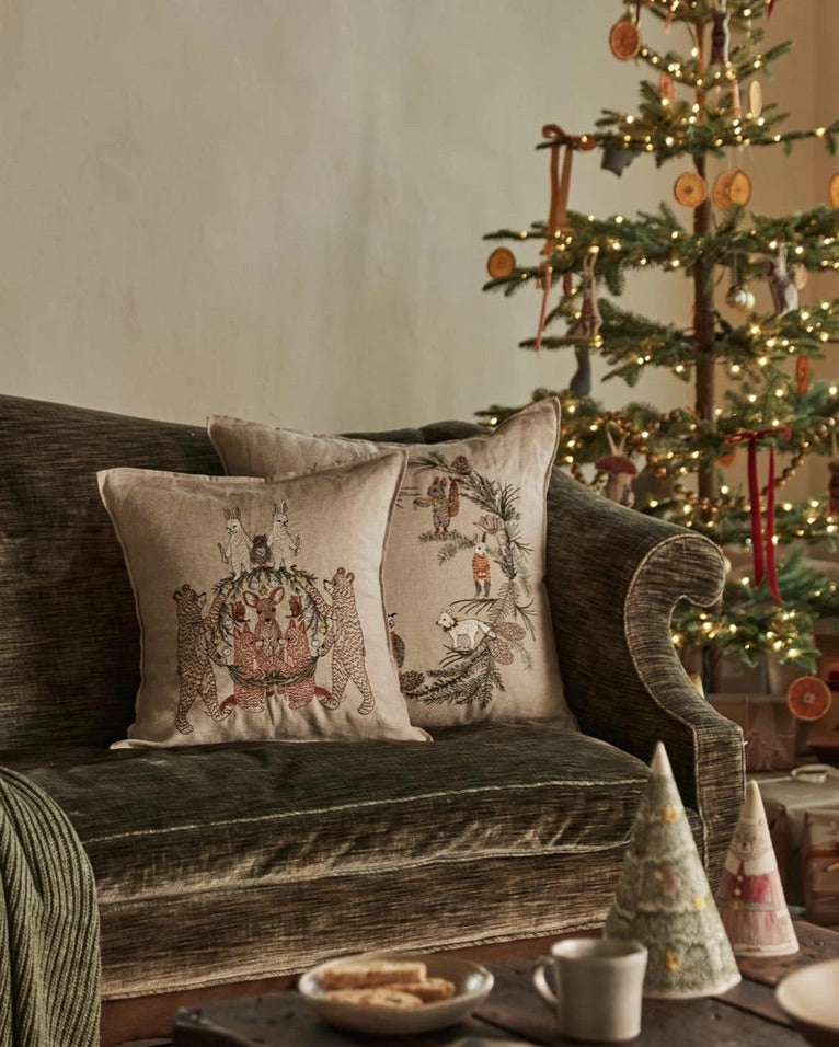 Ring Around Christmas Tree | Coral & Tusk