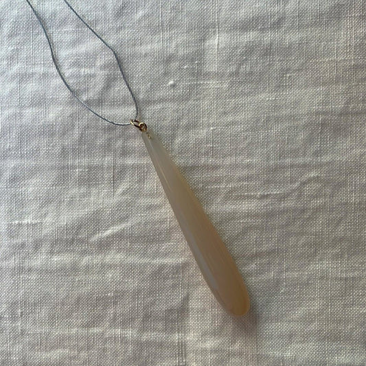 Grey Agate Drop Pendant — Unique Gemstone Pendant by Mikkel Brøgger | Mikkel Brøgger