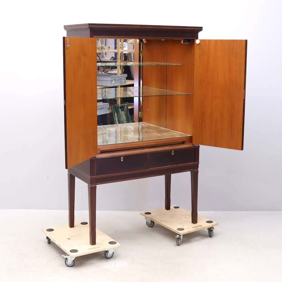 Bar Cabinet in Mahogany Finish, Vintage - Mid 20th Century - Bon Ton goods
