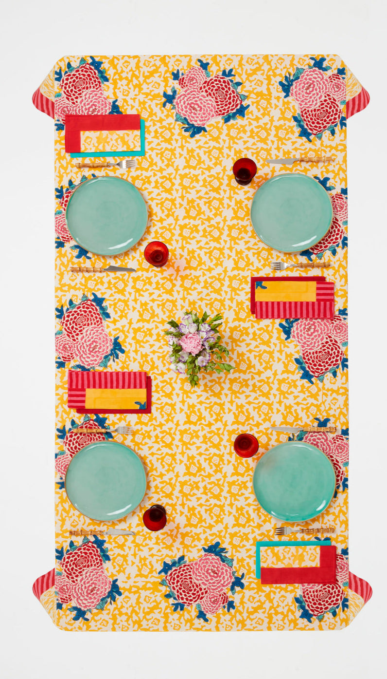 Arabesque Corolla Gold Natural Tablecloth – 180X180 | Lisa Corti