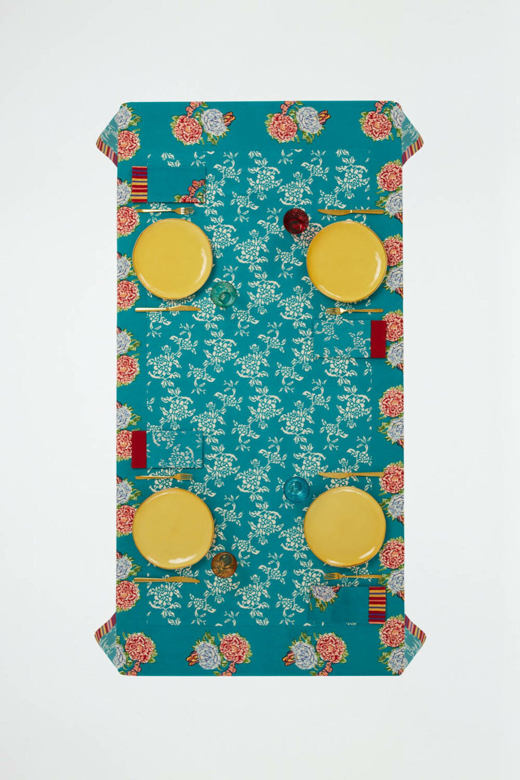 Kandem Queen Green Tablecloth - 220X350 | Lisa Corti