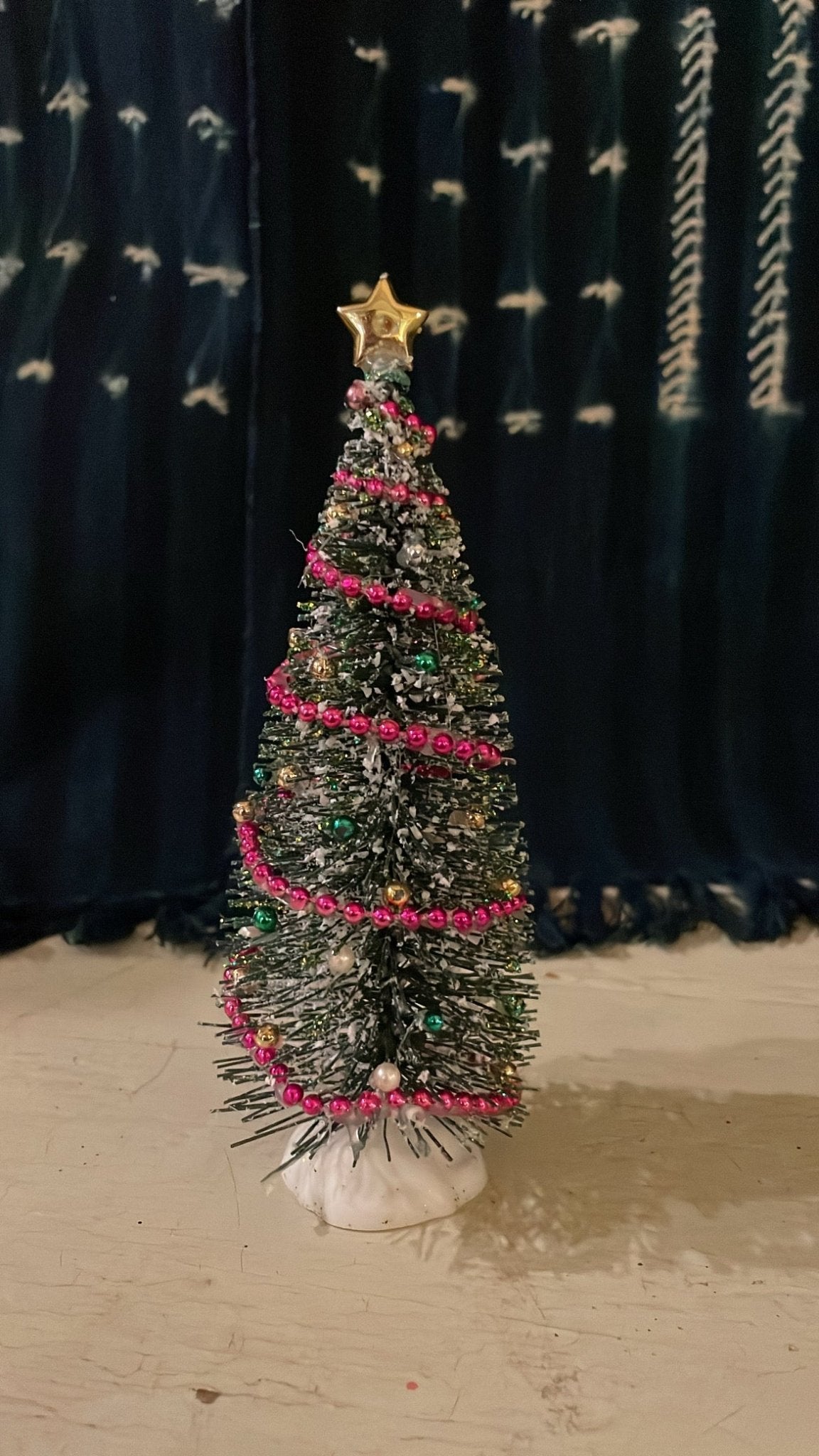 Brush Christmas Tree - Bon Ton goods