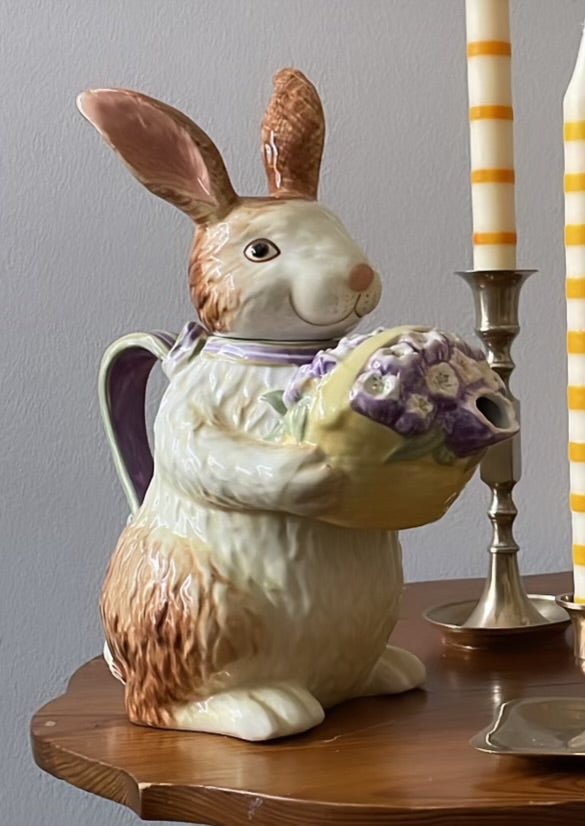 Ceramic Bunny Teapot - Vintage - Bon Ton goods