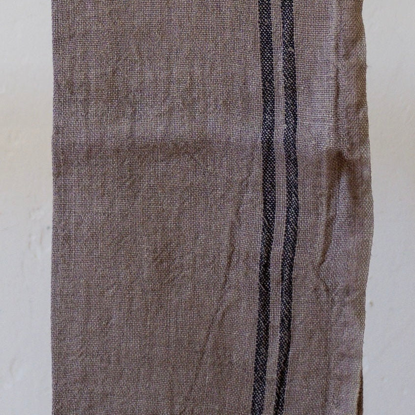 Charvet Country linen tea towel in Souris