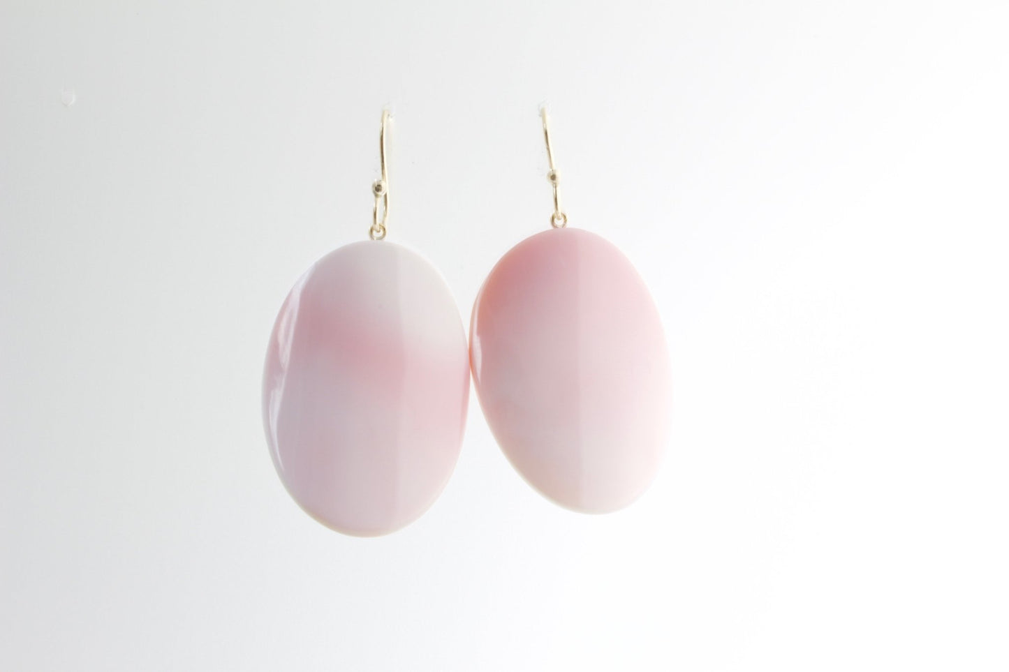 Conch Shell Earrings II - Bon Ton goods