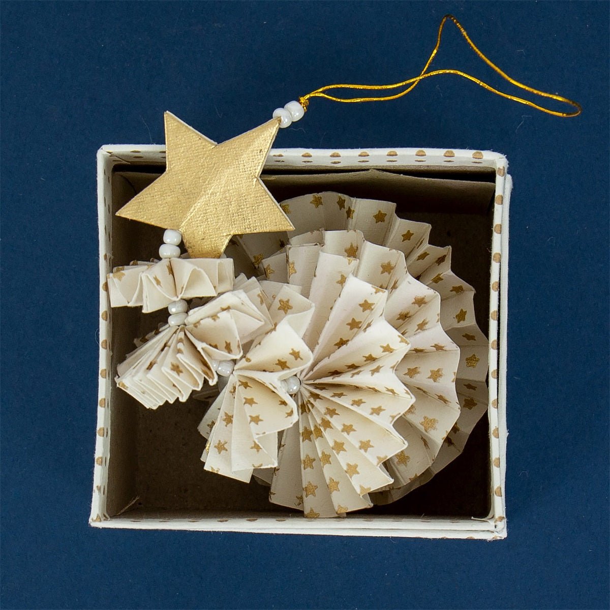 Fold Fir, White - Bon Ton goods