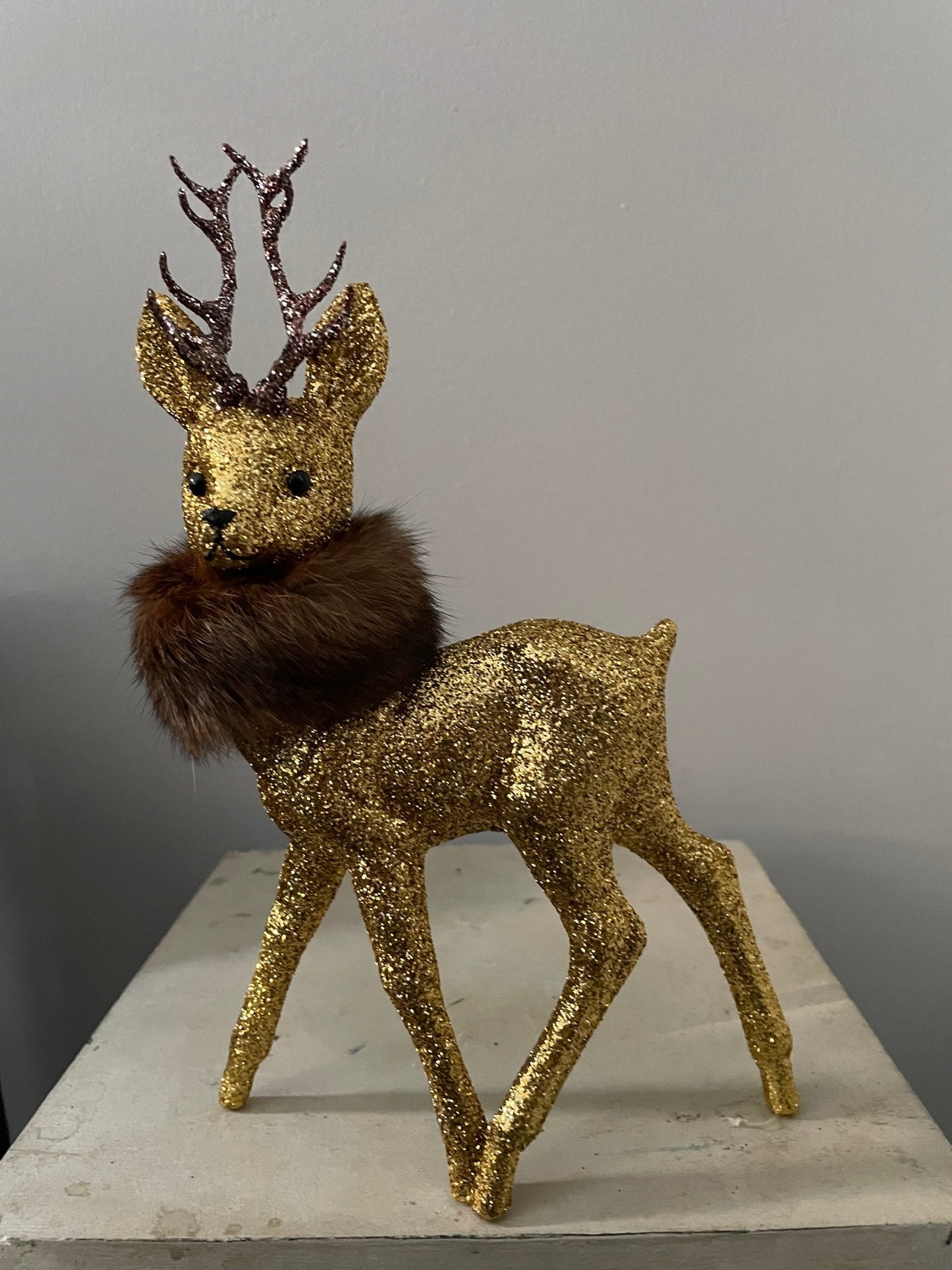 Glitter Deer - Gold with Fur | Ino Schaller - Bon Ton goods
