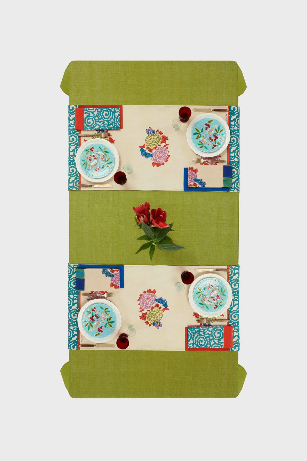 Knight Peacock - Table Runner Lisa Corti - Bon Ton goods