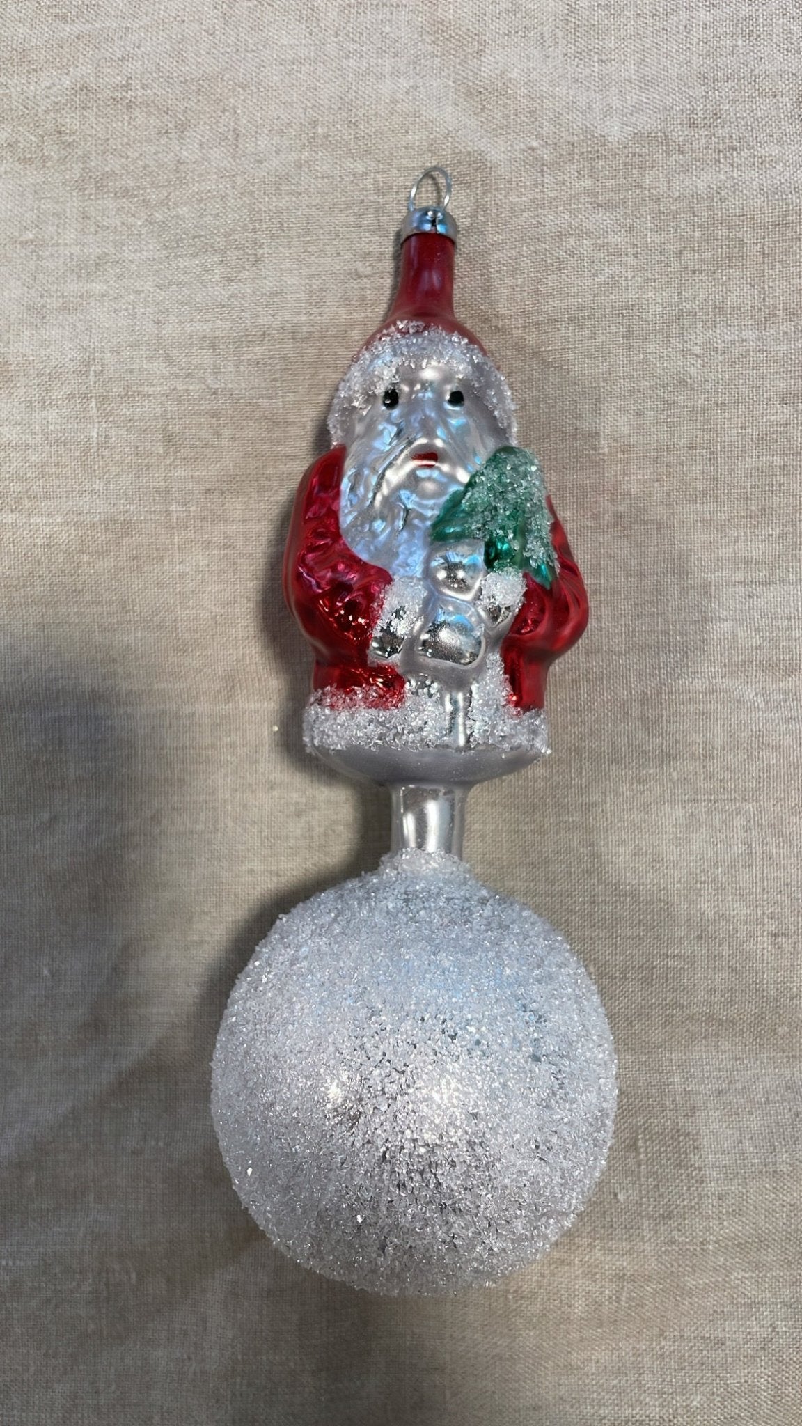 Nostalgic Santa Claus on Ball | Nostalgie Christbaumschmuck - Bon Ton goods