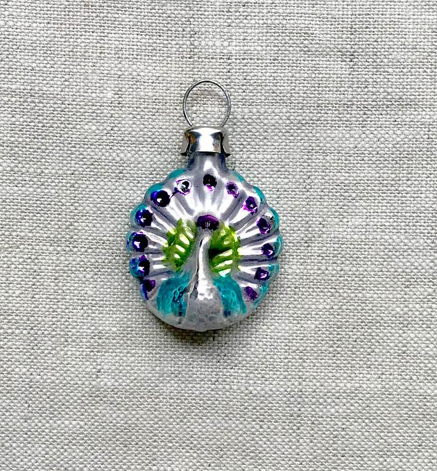 Nostalgic Tiny Peacock | Nostalgie Christbaumschmuck - Bon Ton goods