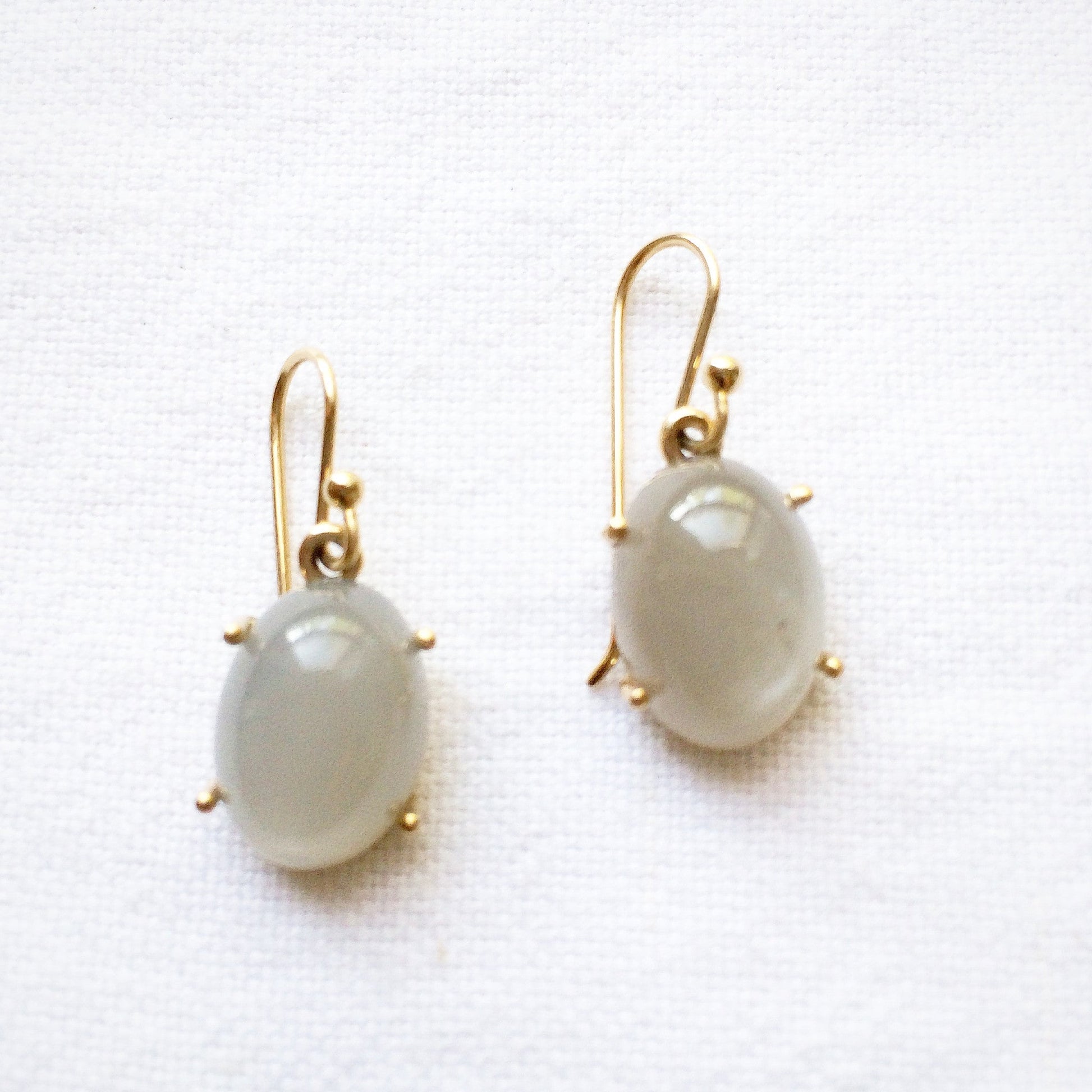 Oval Ceylon Moonstone Earrings - Bon Ton goods