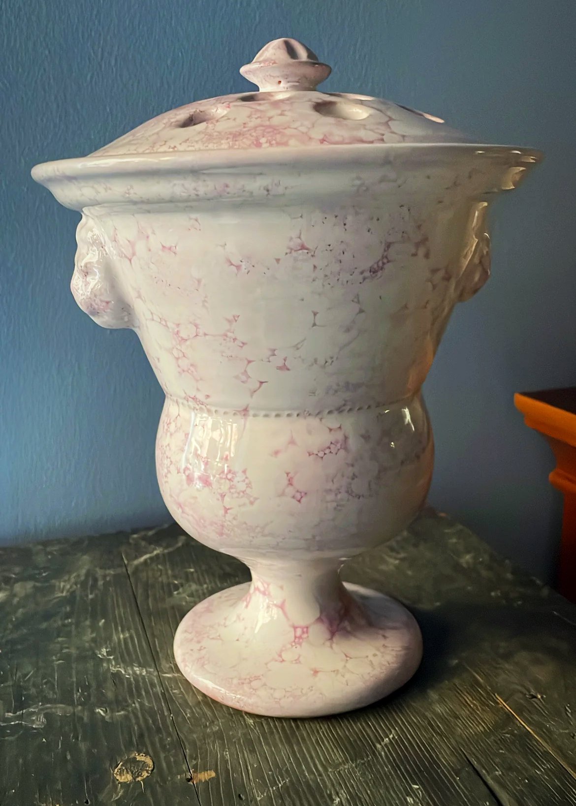 Rosa/Purple Marbleized Bouquetière - Tulipiere Lion Tulip Vase – Medium | Handmade Erik Bendtsen Ceramics - Bon Ton goods
