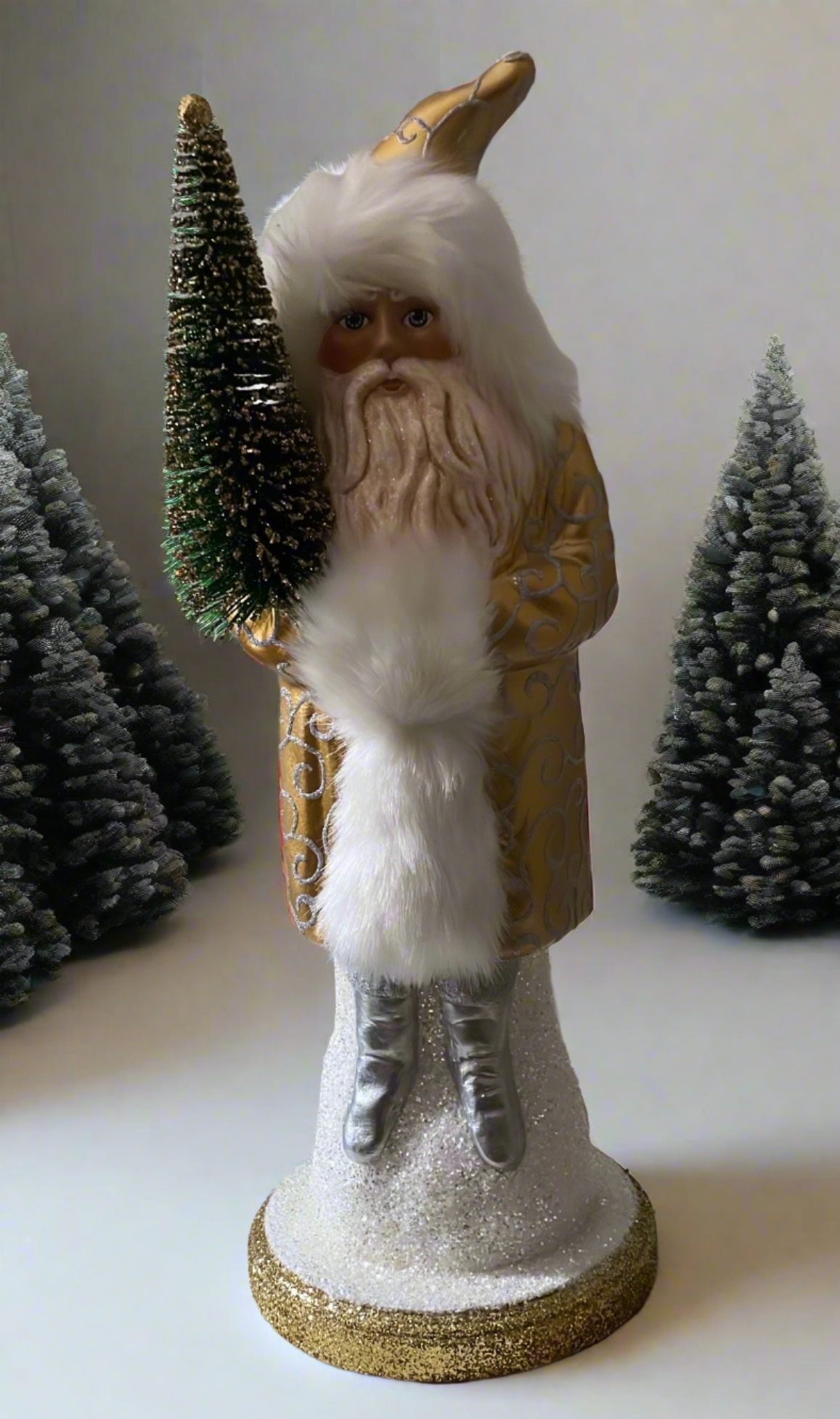 Santa no. 7 - Gold Coat with Hand Painted Motif | Ino Schaller
