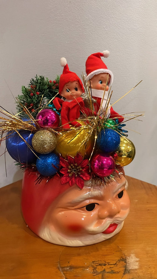 Santa Tableau - Bon Ton goods