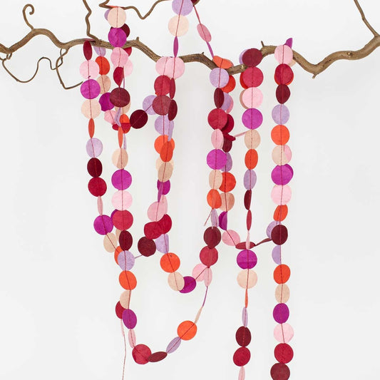 Strip Garland, red/pink - Bon Ton goods