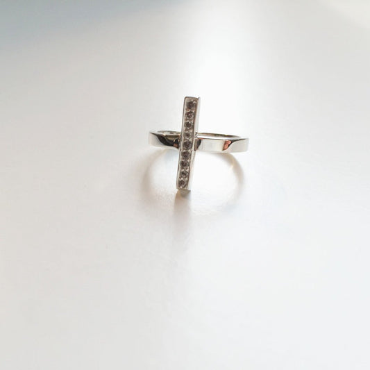 Torto Ring with Grey Diamonds - Bon Ton goods
