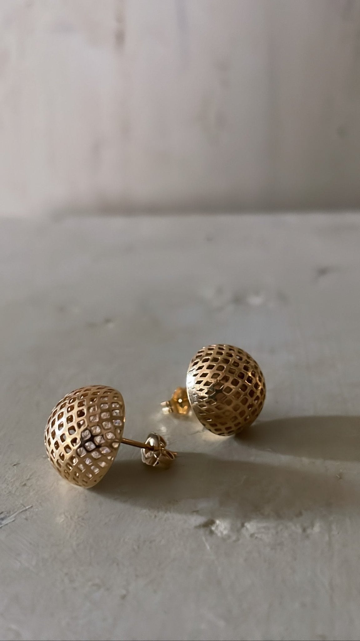 Vintage Gold Earrings - Bon Ton goods