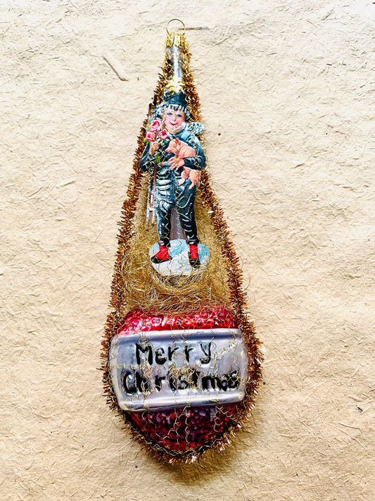 Nostalgie Christbaumschmuck: Timeless Christmas Treasures, Handcrafted with Love