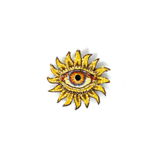 Summer Adornments: The Art of Wearing Trovelore
