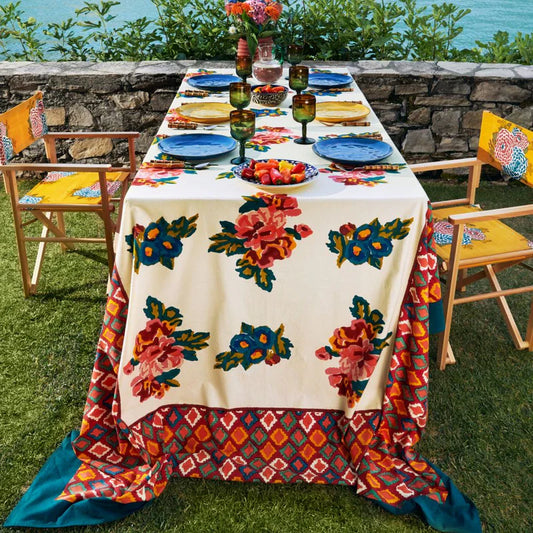 Lisa Corti – Summer Picnics, Quilts & Tablecloths