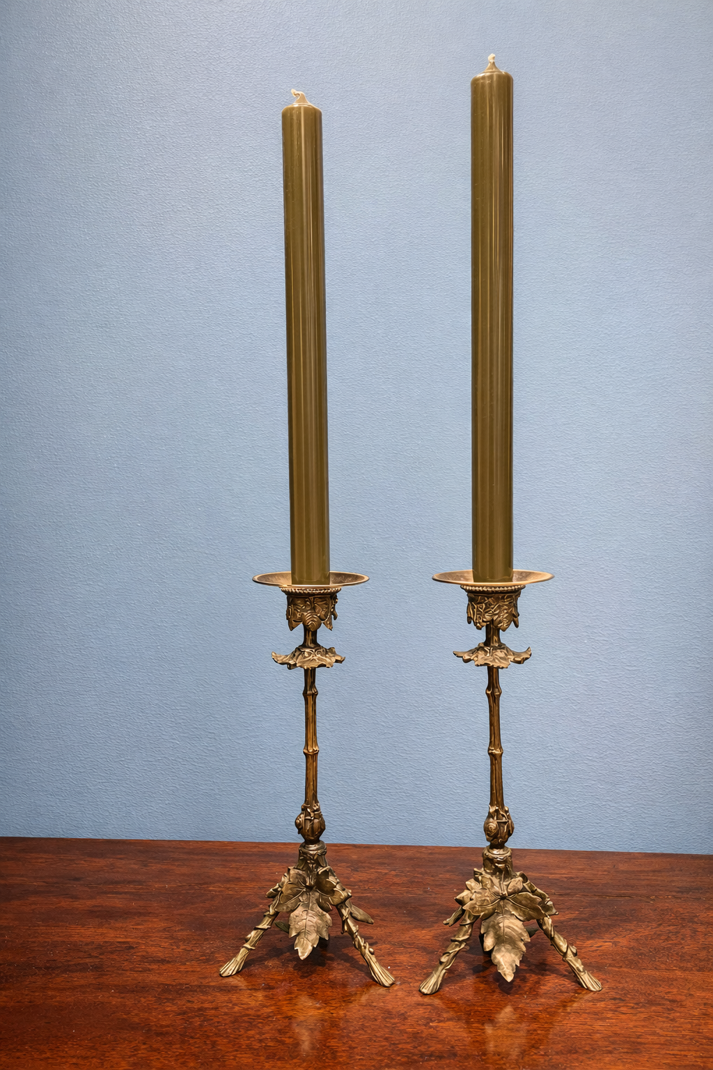METAL CANDLESTICKS