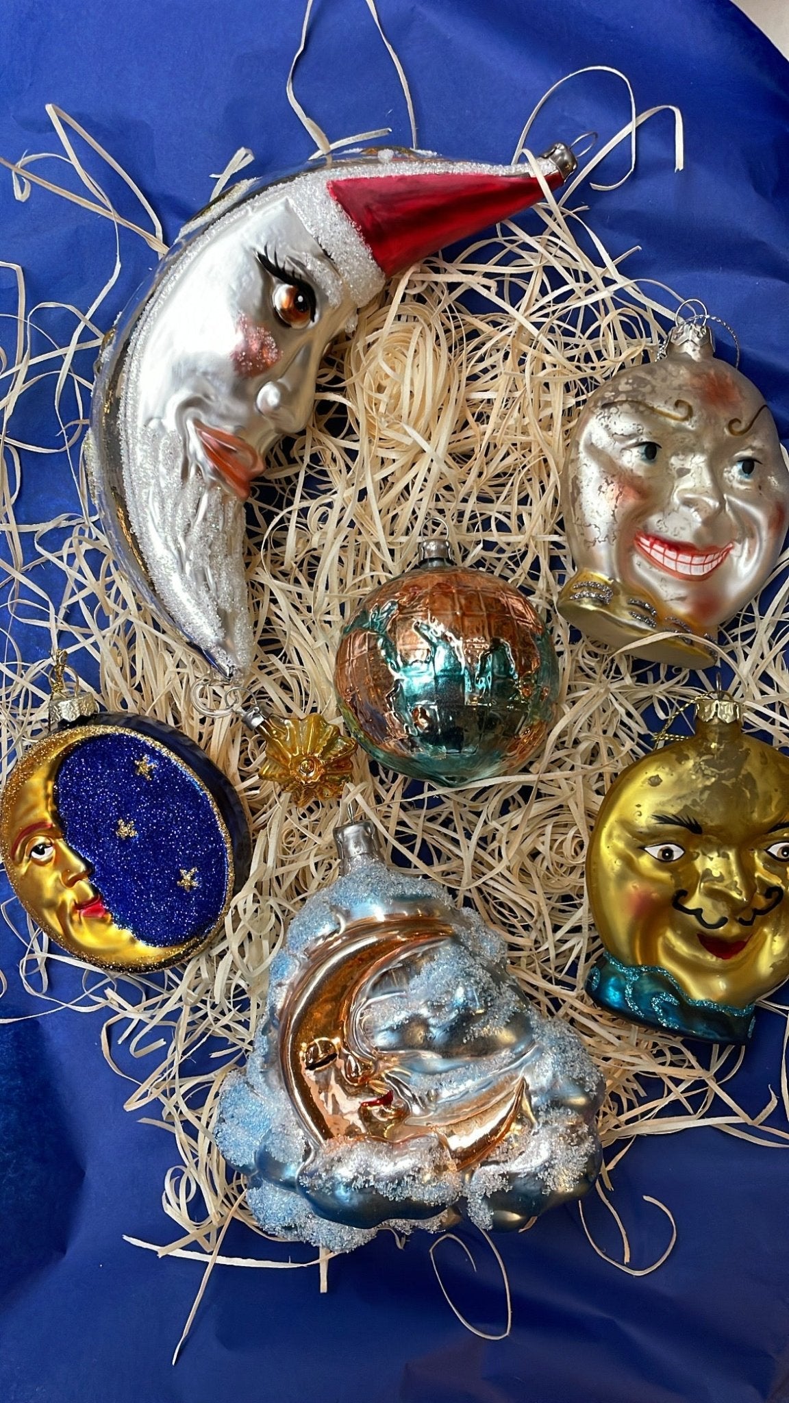 GLASS CHRISTMAS ORNAMENTS - Bon Ton goods
