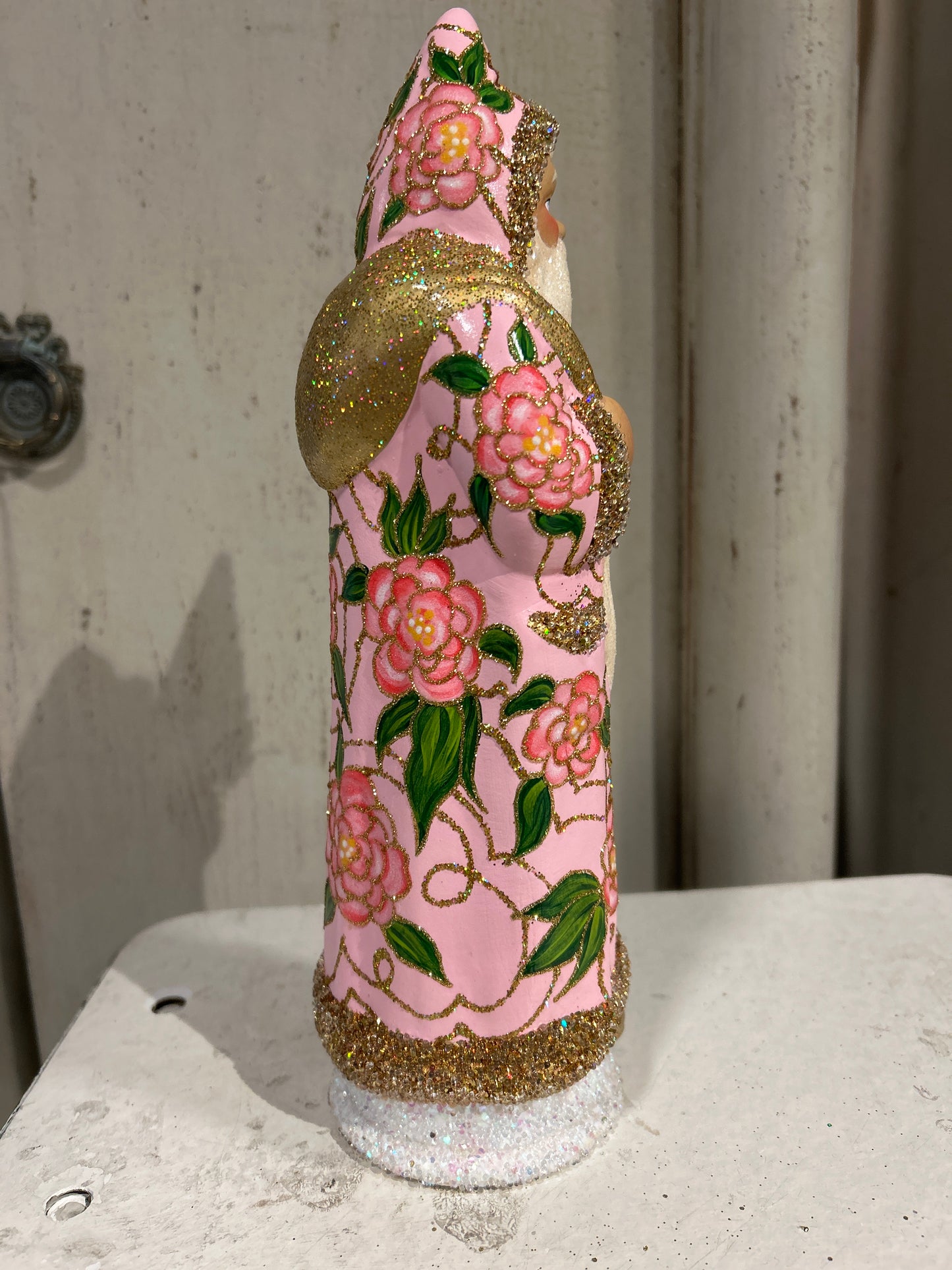 Pink Santa with Flower Decoration | Ino Schaller