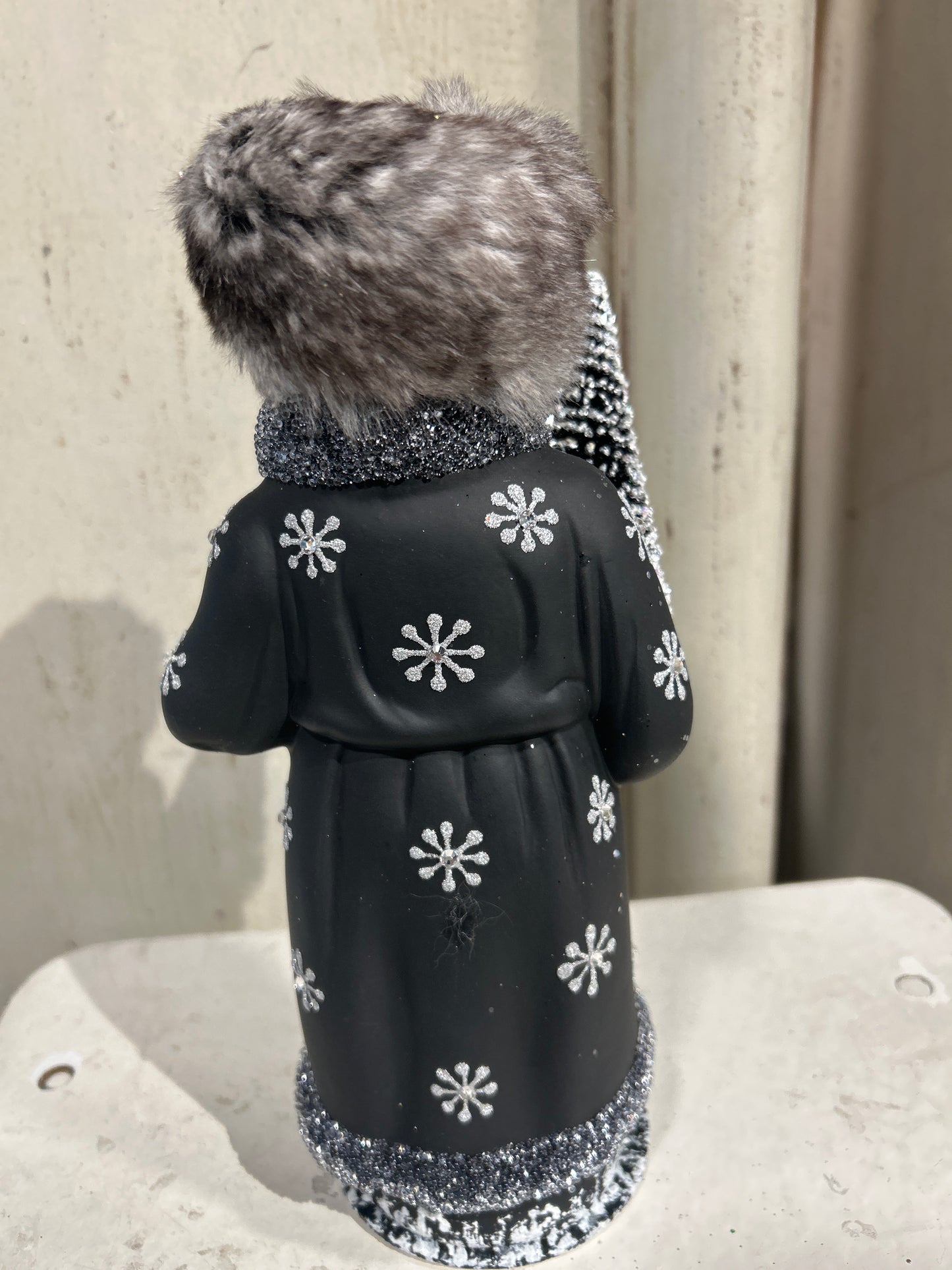 Russian Black Santa with Grey Fur Hat and Snow Decoration | Ino Schaller