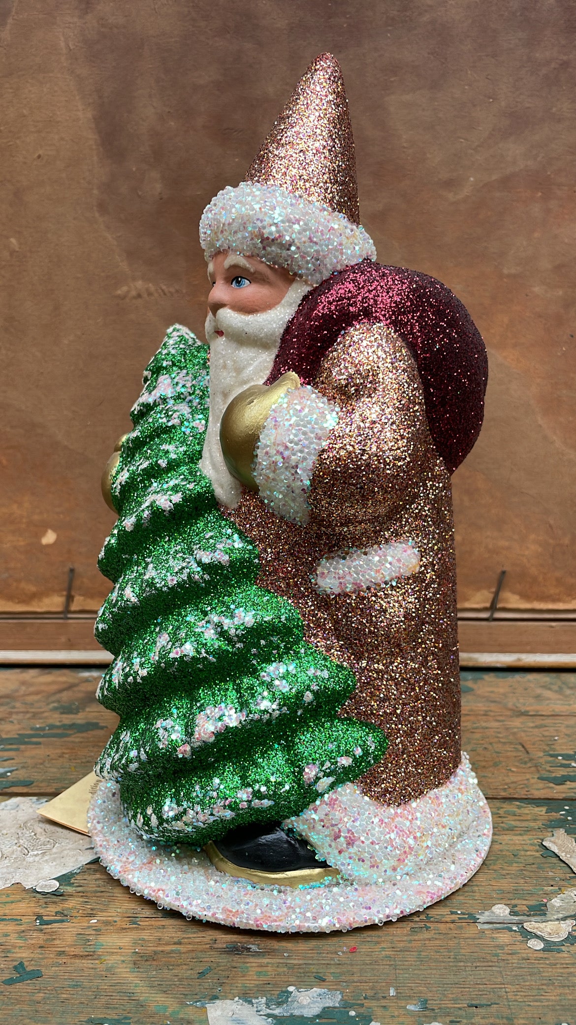 Brilliant Red Copper Santa, Goldleaf Gloves  with Large Beaded Tree | Ino Schaller
