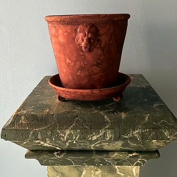 Brown Unglazed Lion Pot with Saucer on Legs | Handmade Erik Bendtsen Ceramics