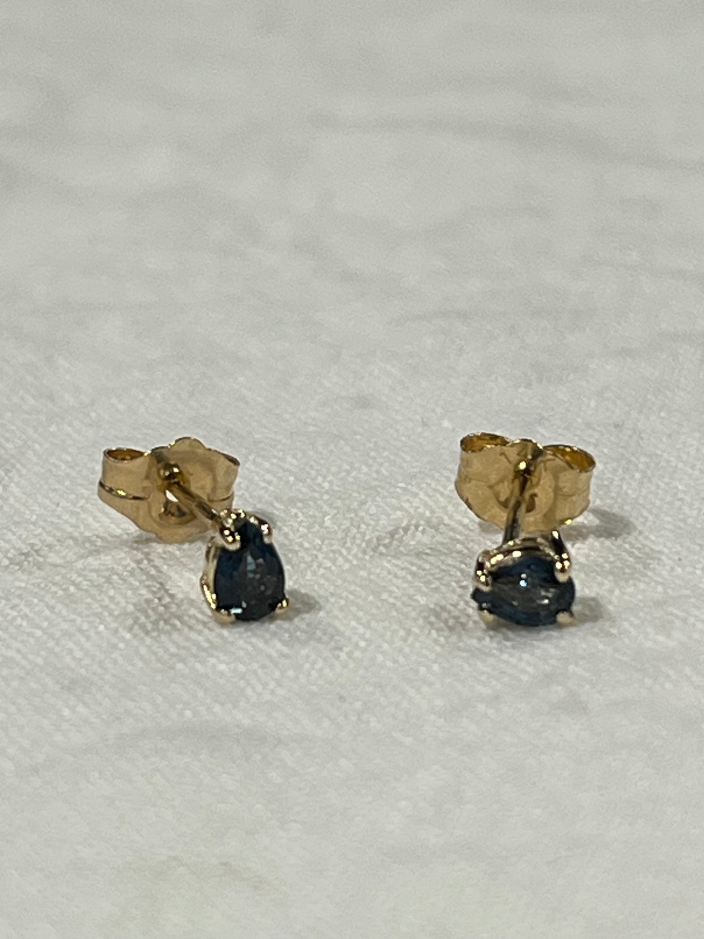 Sapphire Studs | Mikkel Brøgger