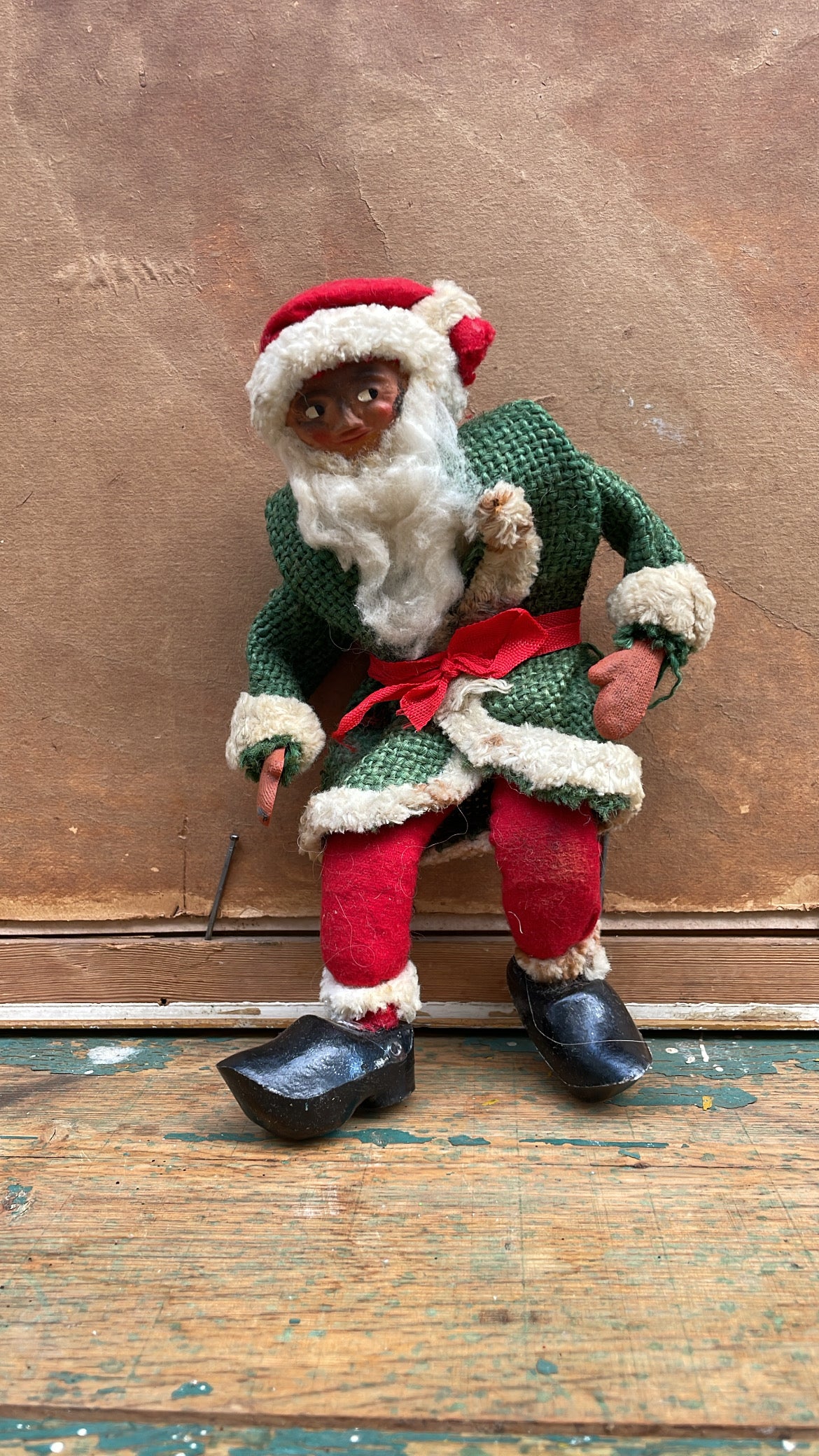 Vintage Scandinavian Santa with Green Coat — Handcrafted Mid-Century Jultomte Figurine